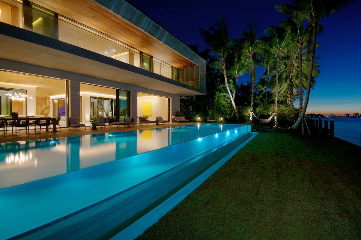 Ultimate-Subtropical-Modern-Home-in-Bal-Harbour-1