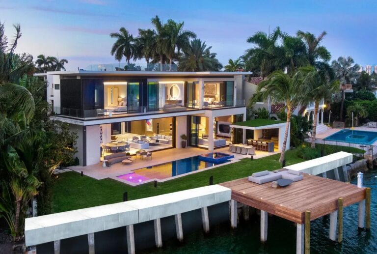 $23.5 Million Ultra-luxury Home in Miami Beach has just completed