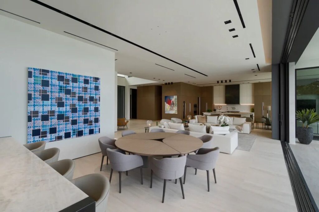 Ultra-luxury Home in Miami Beach has just completed