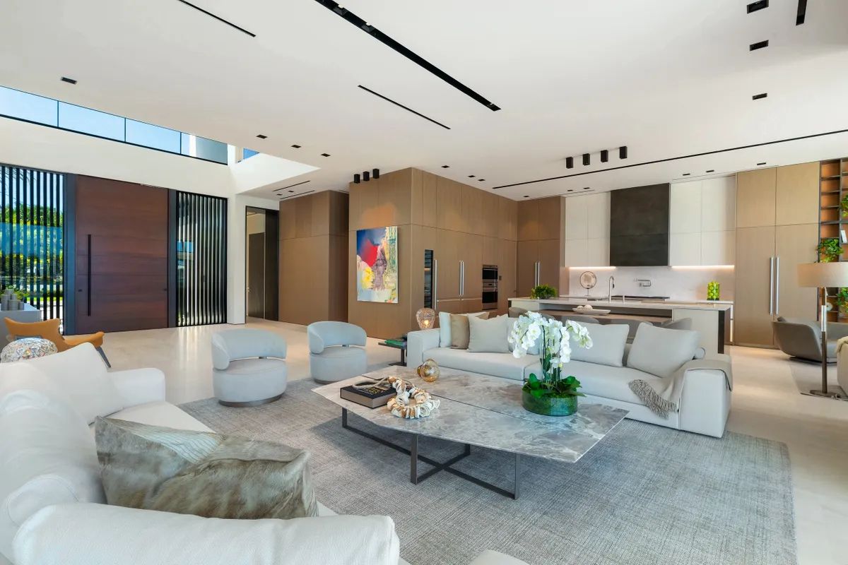 Ultra-luxury-Home-in-Miami-Beach-has-just-completed-12