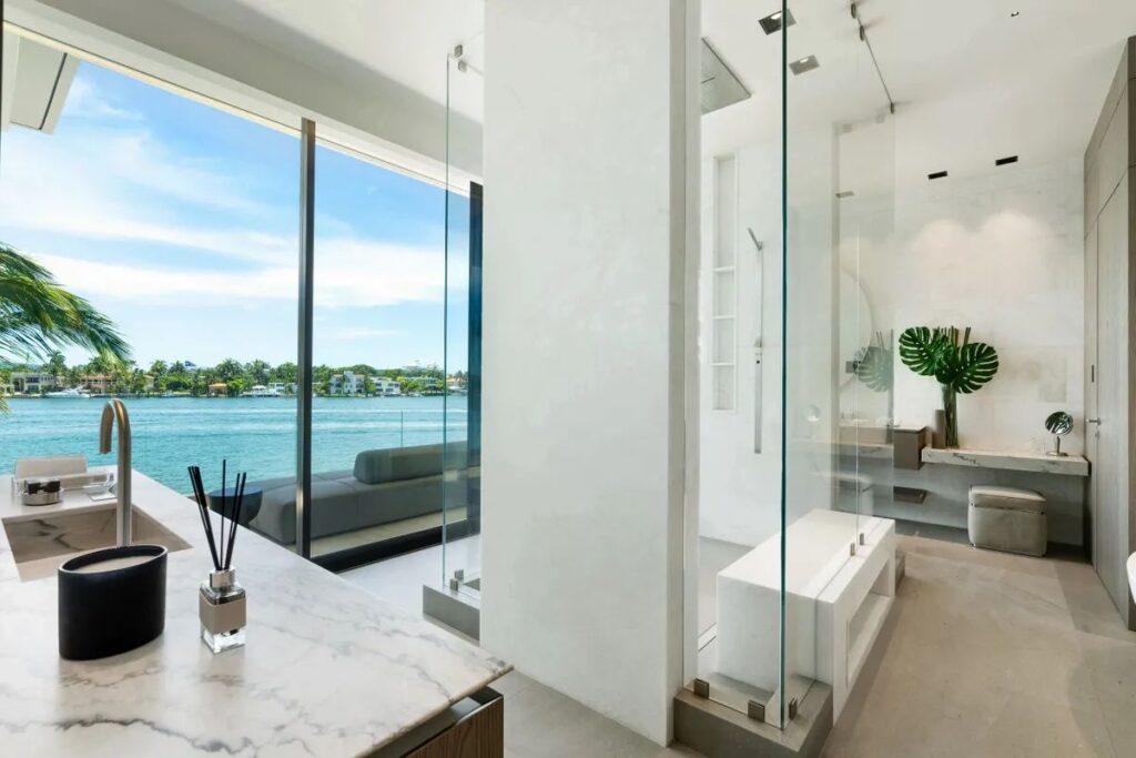 Ultra-luxury Home in Miami Beach has just completed