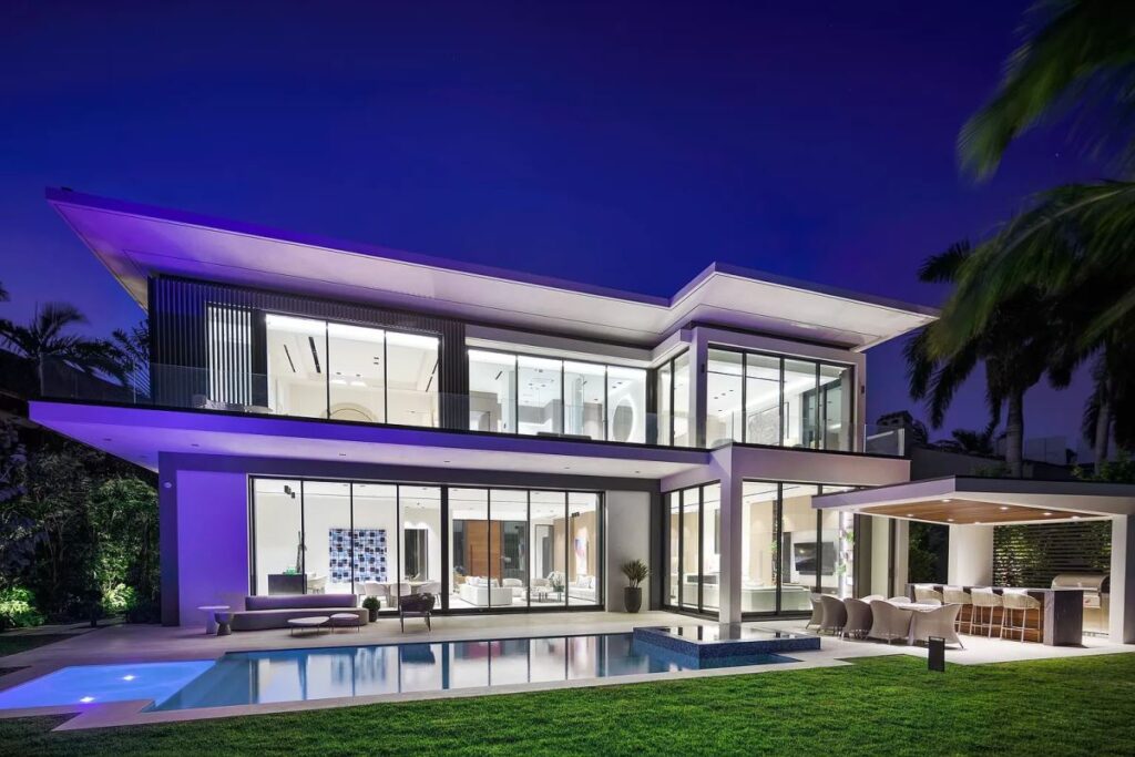 Ultra-luxury Home in Miami Beach has just completed