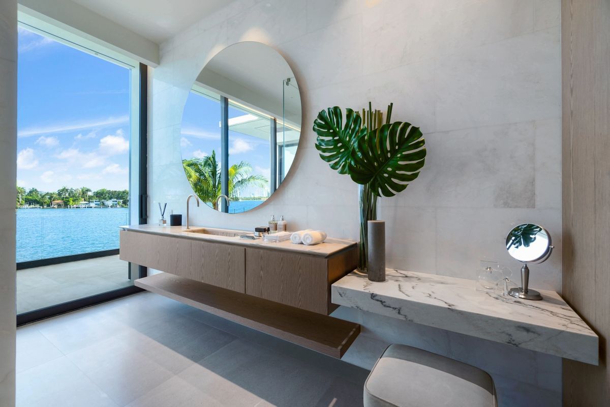 Ultra-luxury-Home-in-Miami-Beach-has-just-completed-6