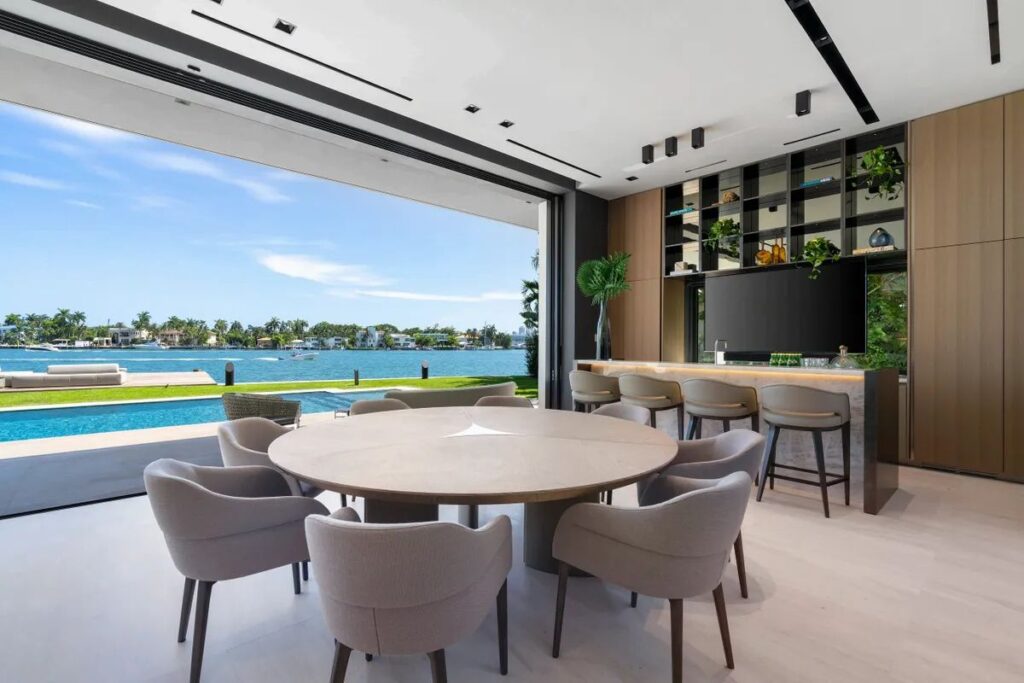 Ultra-luxury Home in Miami Beach has just completed