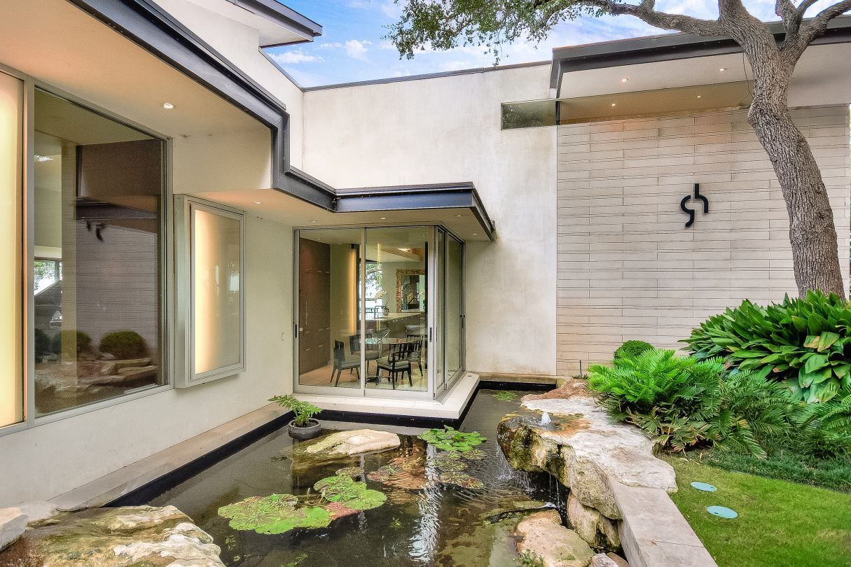 West-Lake-Hills-Masterpiece-in-Texas-returns-Market-for-10-Million-1404-Wild-Cat-Hollow-Austin-Taxas-3