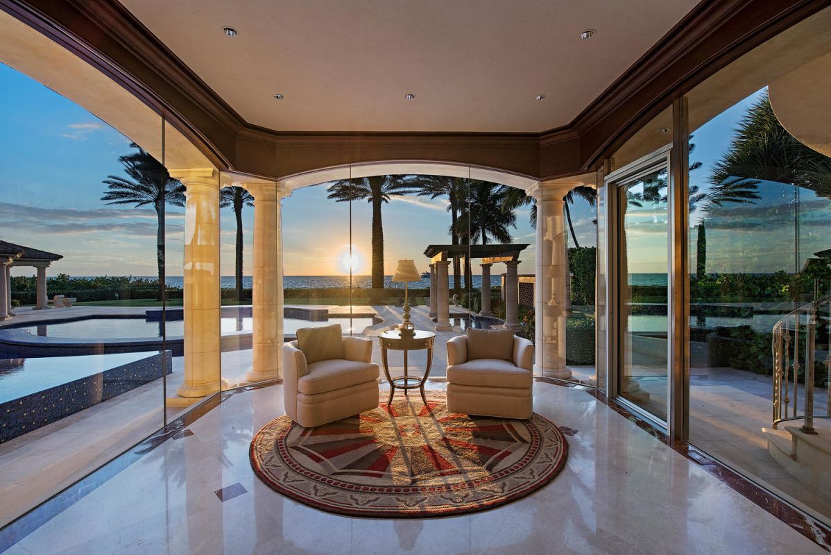 A-Significant-Beachfront-Home-in-Naples-FL-built-by-A.-Vernon-Allen-Builder-23