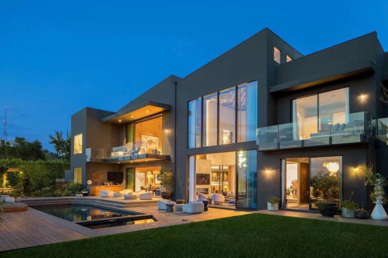 Beverly Hills House with Extraordinary Living Spaces asks for $24 Million