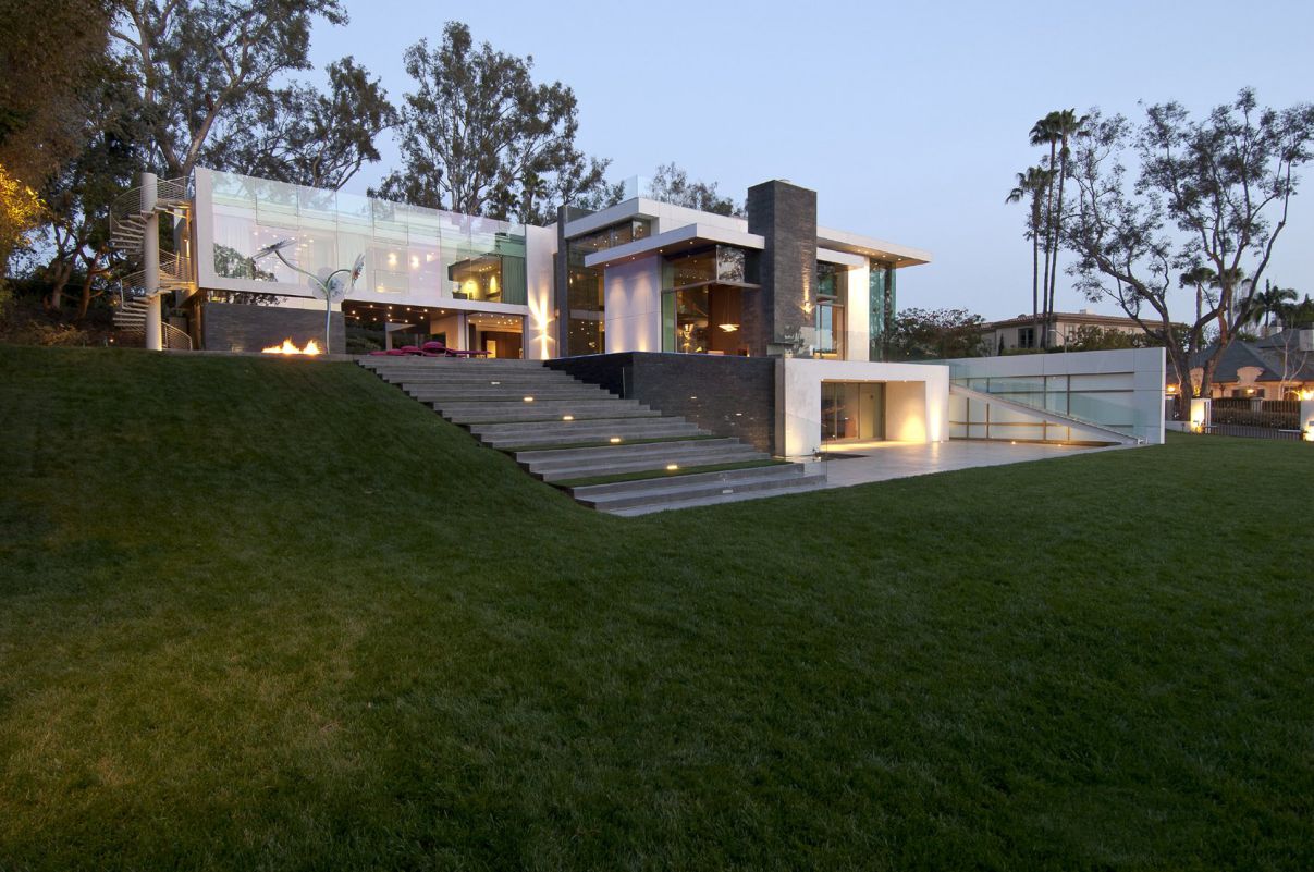 Beverly-Hills-Summit-House-by-Whipple-Russell-Architects-31