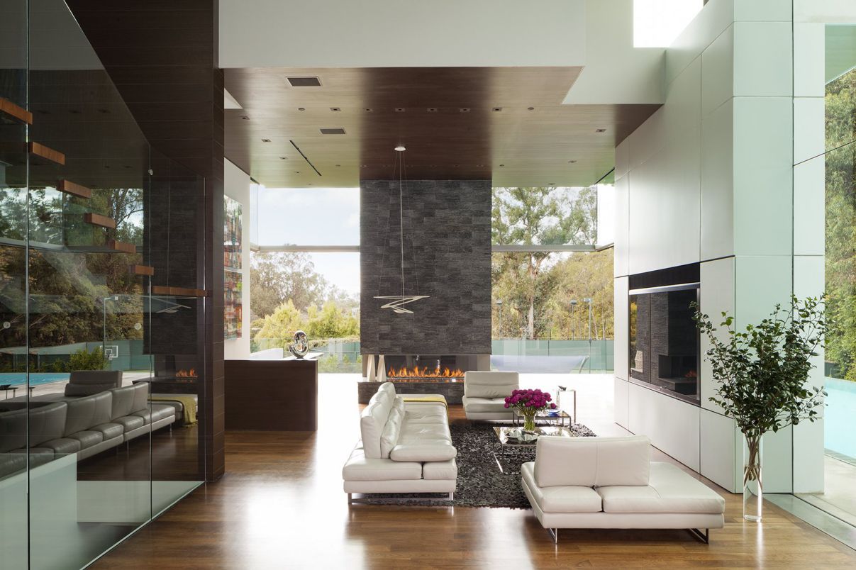 Beverly Hills Summit House by Whipple Russell Architects