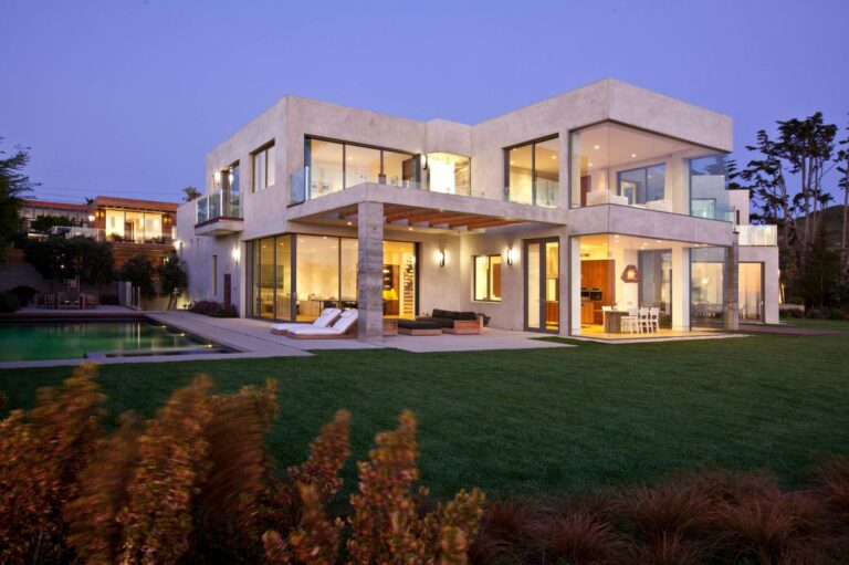 Birdview Residence in Malibu by Burdge and Associates Architects