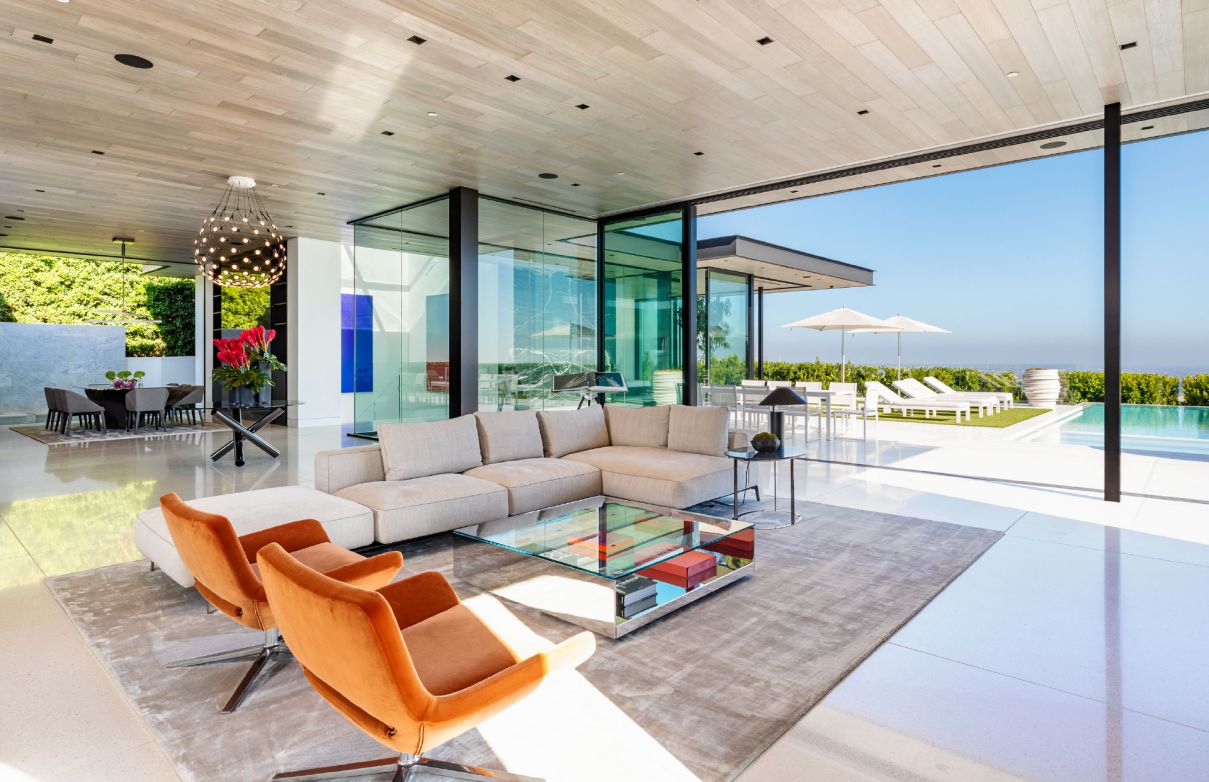 Blue-Jay-Way-Modern-Home-in-Los-Angeles-by-McClean-Design-9