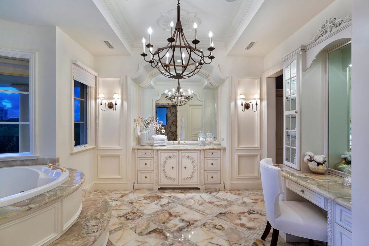 Boca Raton Florida Deepwater Estate for Sale at $7.95 Million