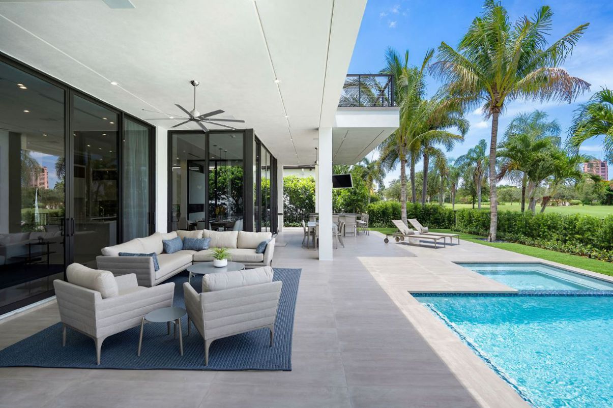 Boca-Raton-House-in-Floria-by-John-D-Conway-Architect-Inc-22