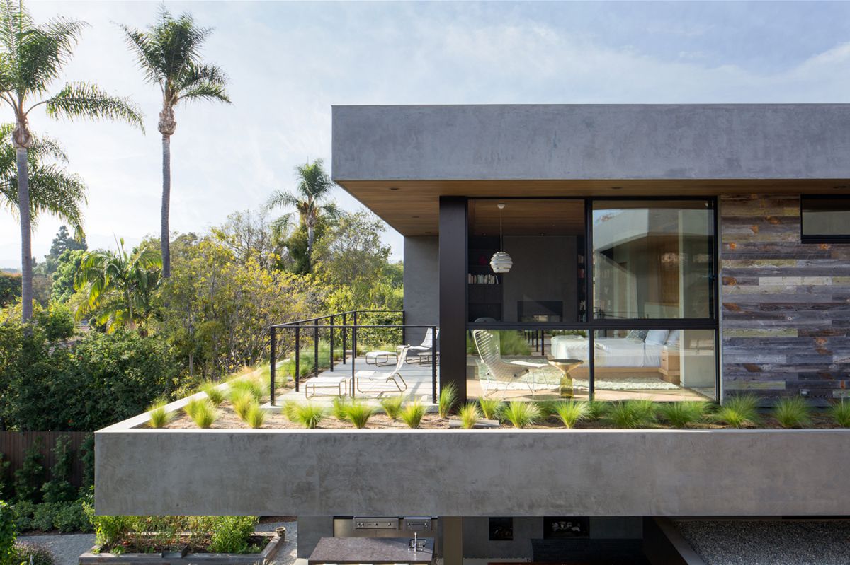 Brentwood-Residence-in-Los-Angeles-by-Marmol-Radziner-Architecture-12