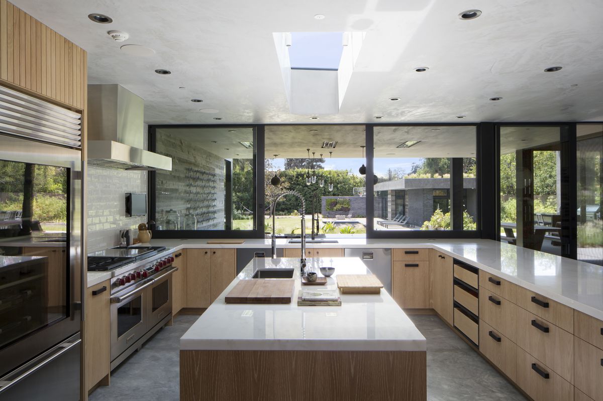 Brentwood-Residence-in-Los-Angeles-by-Marmol-Radziner-Architecture-17