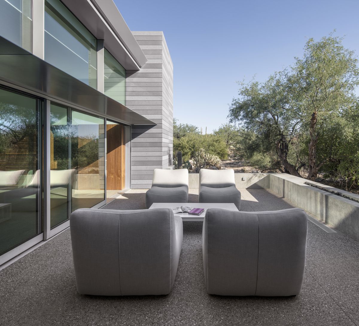 Canyon-Desert-House-in-Tucson-Arizona-by-HK-Associates-Inc-7