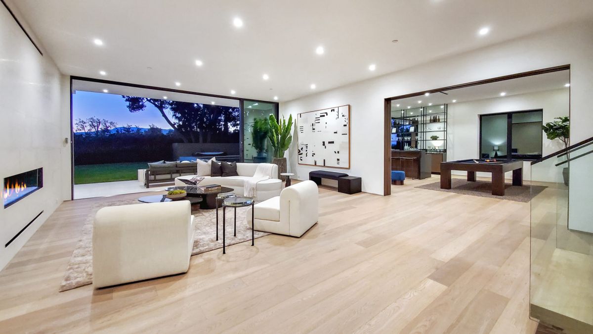 Exquisite-Los-Angeles-Modern-House-215-N-Saltair-Ave-13