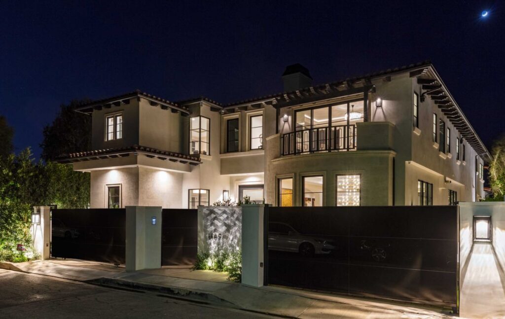 Extraordinary Inconic Bel Air Mansion returns Market