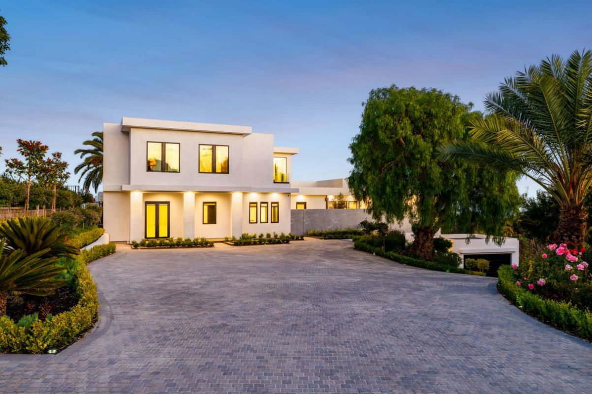 Finest-Newly-finished-Filaree-Heights-House-in-Malibu-Asks-for-12-Million-1