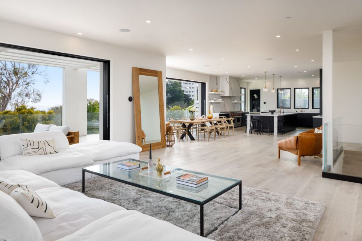 Finest-Newly-finished-Filaree-Heights-House-in-Malibu-Asks-for-12-Million-24