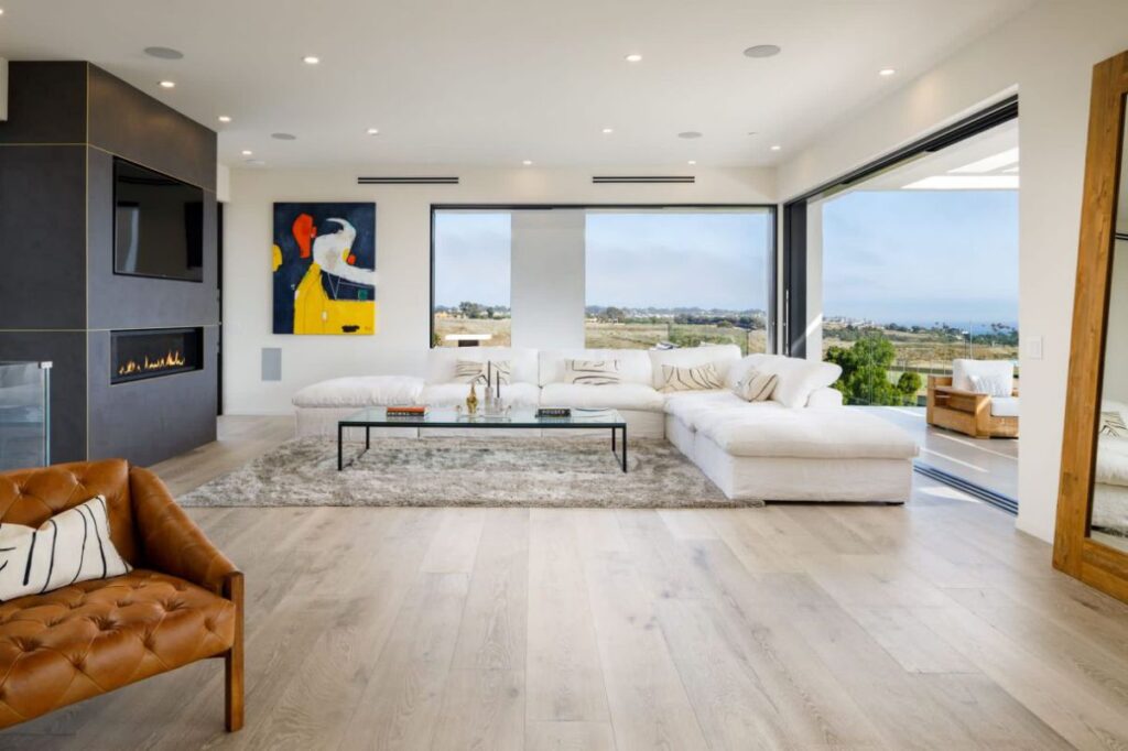 Finest Newly-finished Filaree Heights House in Malibu