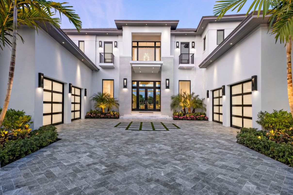 Florida-Waterfront-Golf-Home-built-by-Affinity-Construction-Group-9