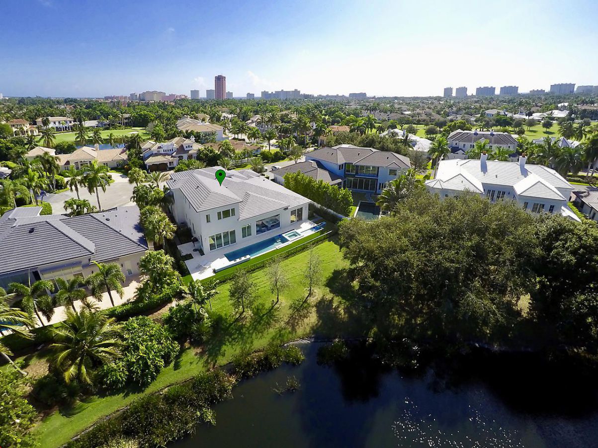 Florida-Waterfront-Home-in-Boca-Raton-for-Sale-3