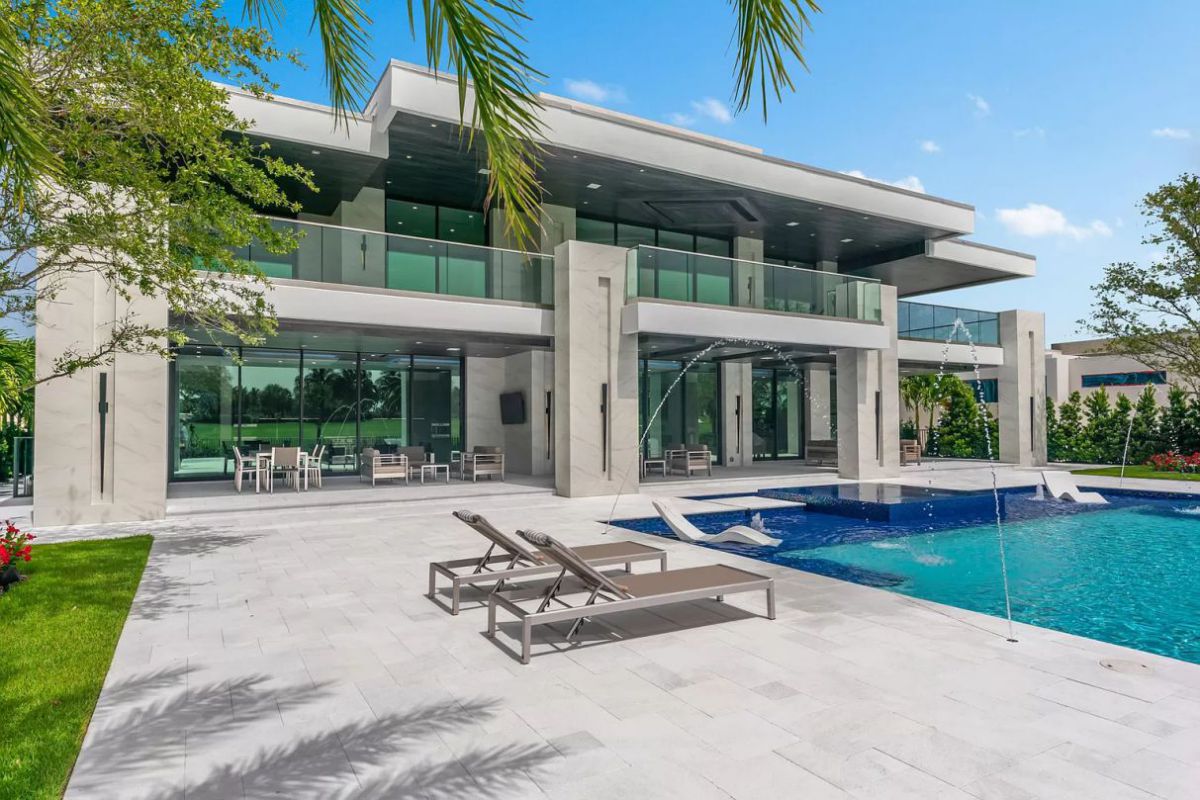 Fort-Lauderdale-Custom-Built-Modern-Home-hits-Market-27