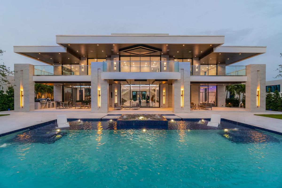 Fort-Lauderdale-Custom-Built-Modern-Home-hits-Market-6