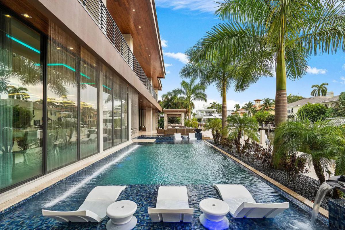 Fort-Lauderdale-House-with-Unique-Features-Asks-for-10.9-Million-29