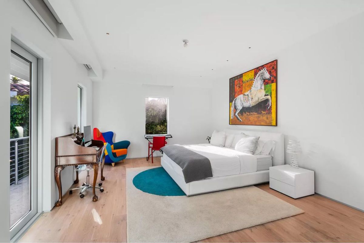 Fully-Renovated-House-in-Miami-Beach-for-Sale-at-16.9-Million-13