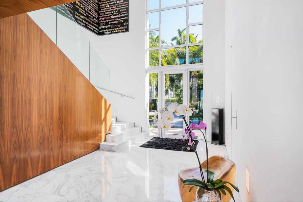 Fully-Renovated-House-in-Miami-Beach-for-Sale-at-16.9-Million-19