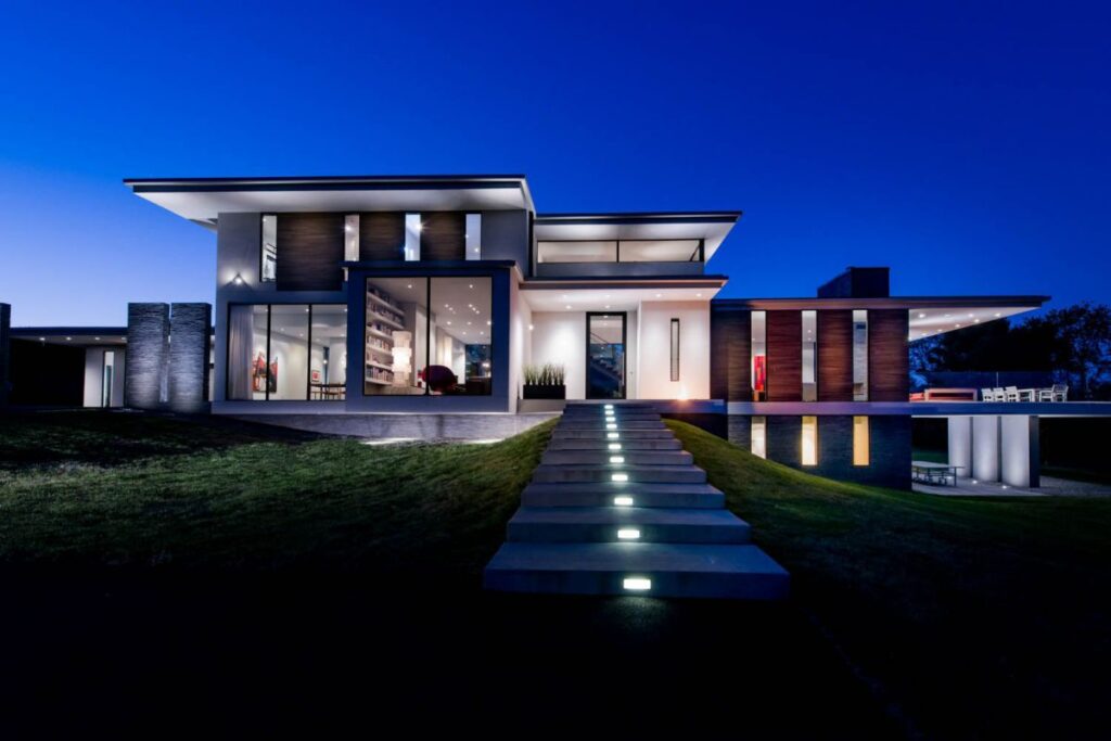 Great Falls Modern Home in Virginia by Whipple Russell Architects