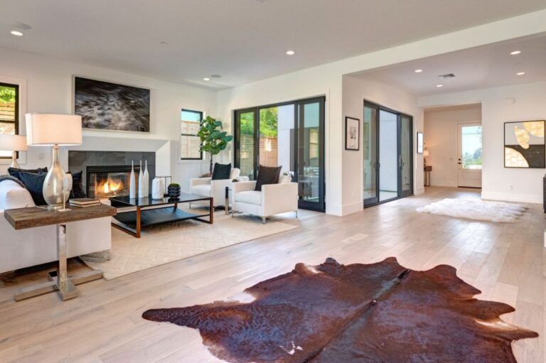 Inglewood Residence in Los Angeles for Sale at 3.3 Million