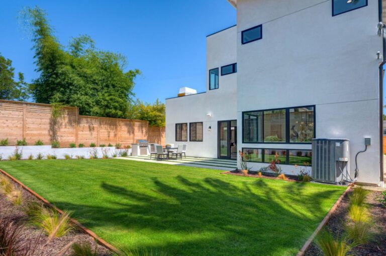 Inglewood Residence in Los Angeles for Sale at 3.3 Million