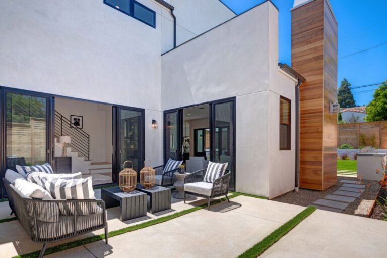 Inglewood Residence in Los Angeles for Sale at 3.3 Million