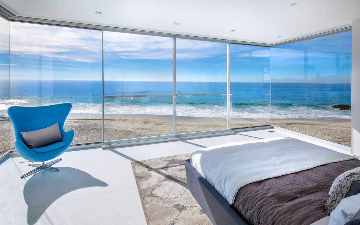 Laguna-Beach-House-in-California-by-Morris-Skenderian-Associates-12