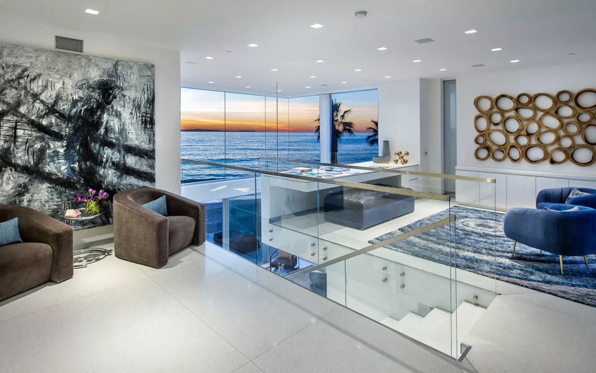 Laguna-Beach-House-in-California-by-Morris-Skenderian-Associates-3
