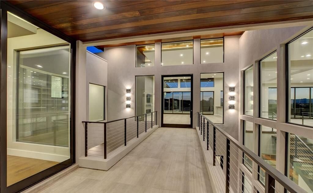 Las Vegas Luxury Home with Inspirational Views for Sale