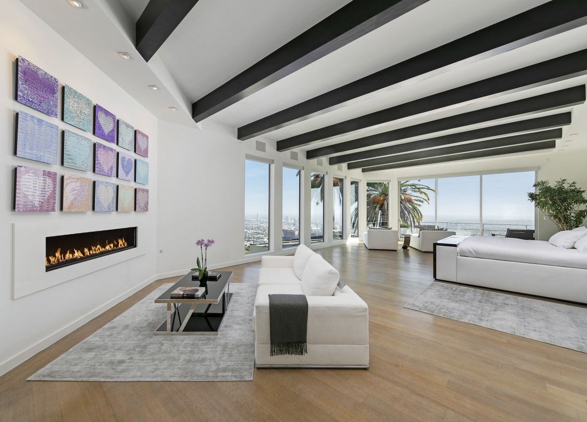 Los-Angeles-Mansion-on-Mockingbird-Place-for-Sale-at-48-Million-9_compressed