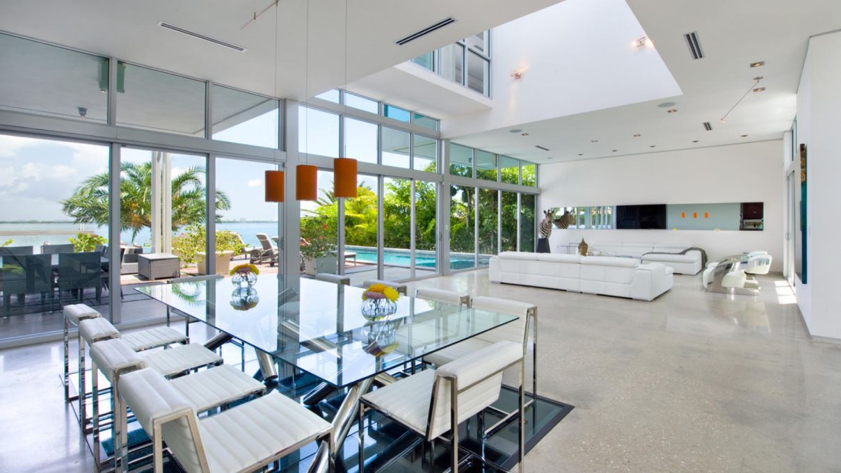 Luxurious-Modern-Miami-Beach-House-for-Rent-9