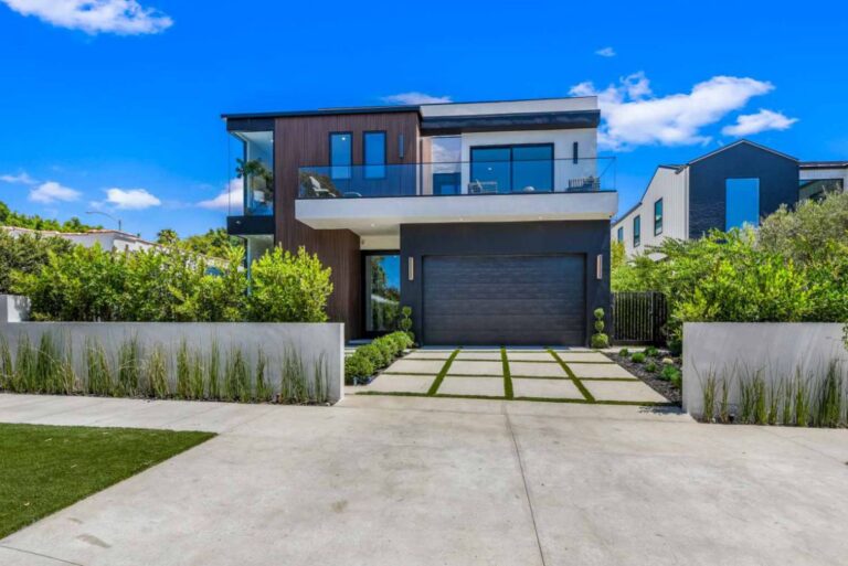 Magnificent New Construction Home in Los Angeles asks for $4.3 Million