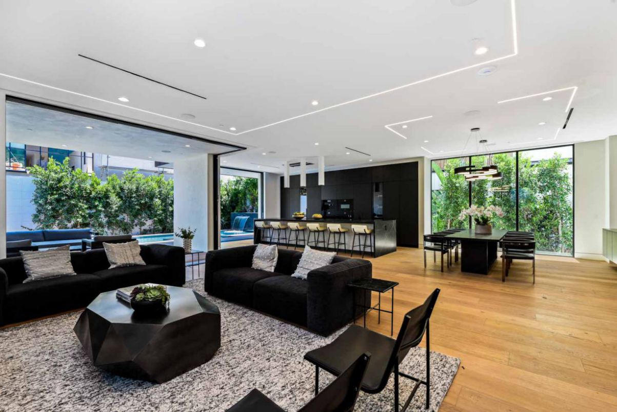 Magnificent-New-Construction-Home-in-Los-Angeles-asks-for-4.3-Million-29