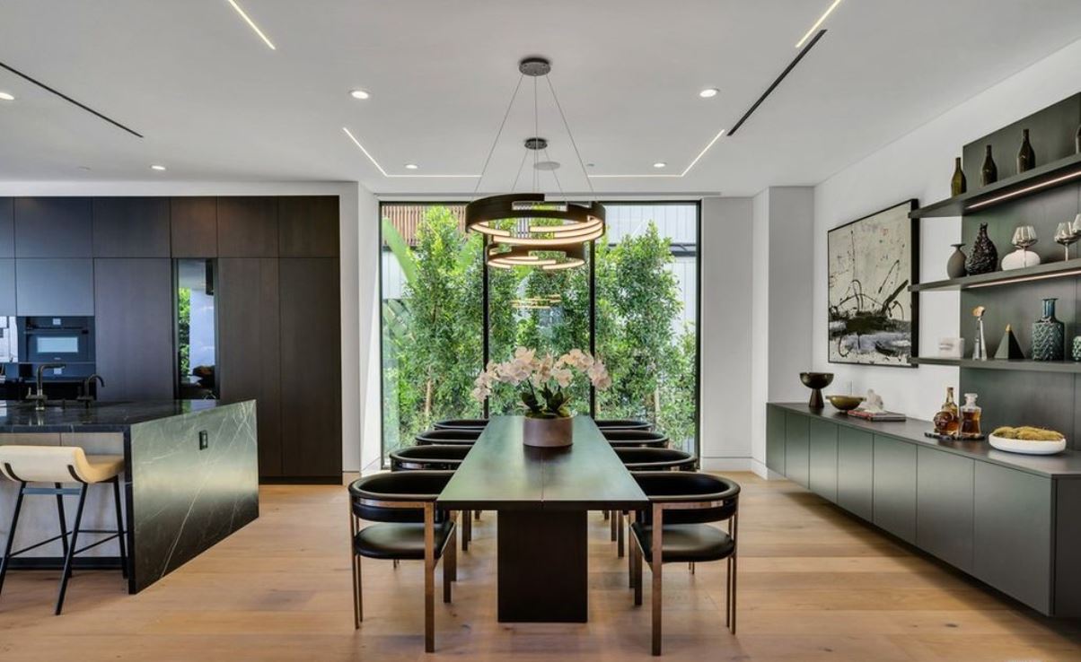 Magnificent-New-Construction-Home-in-Los-Angeles-asks-for-4.3-Million-5