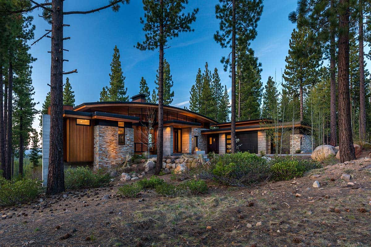 Martis-Camp-Mountain-Home-Lot-517-by-Kelly-and-Stone-Architects-2