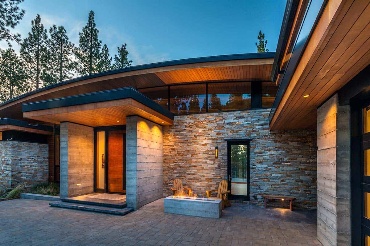 Martis-Camp-Mountain-Home-Lot-517-by-Kelly-and-Stone-Architects-4