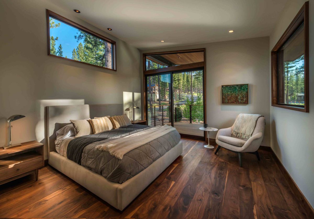 Martis-Camp-Newhall-Drive-Home-in-California-by-Sagemodern-8