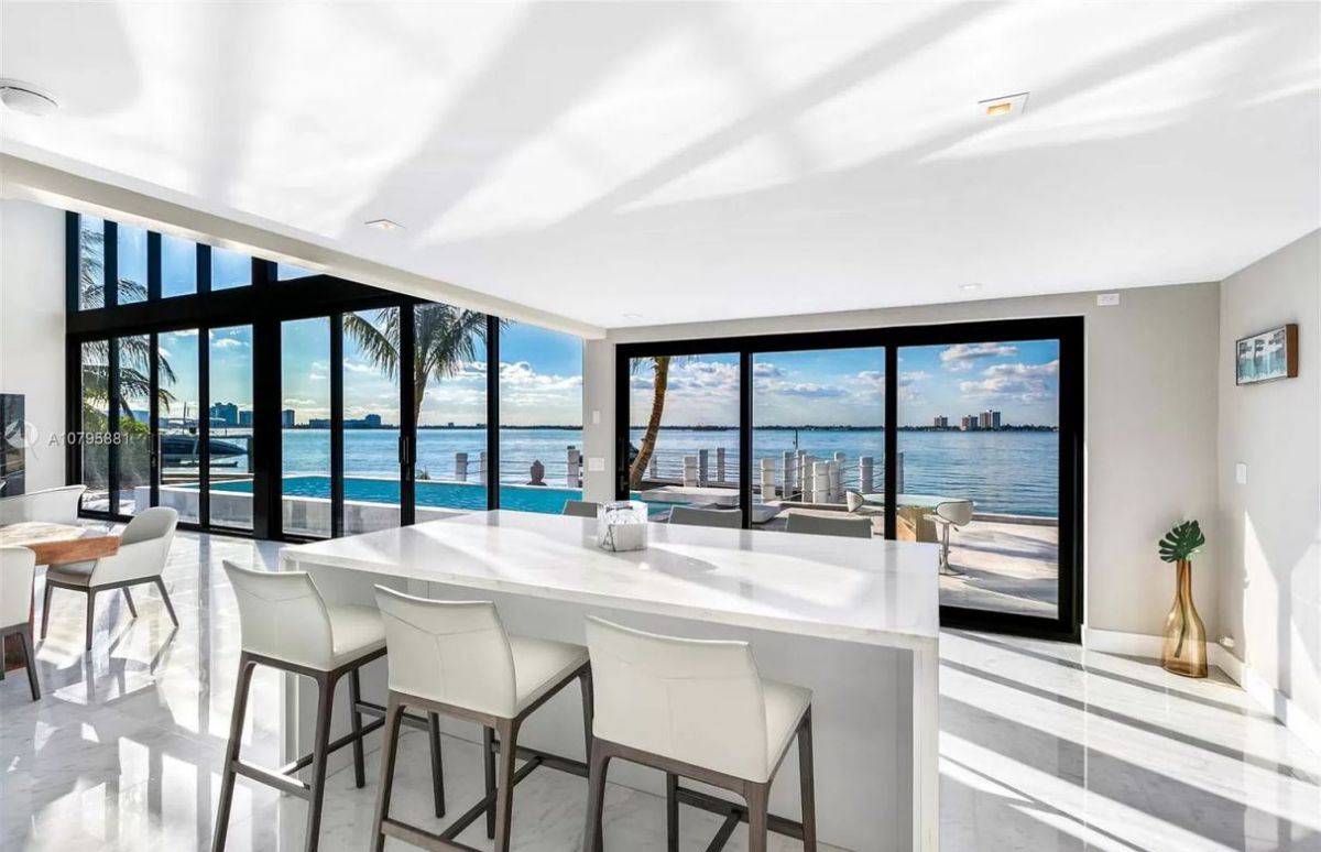 Miami-Beach-Florida-Brand-New-Home-on-Market-25