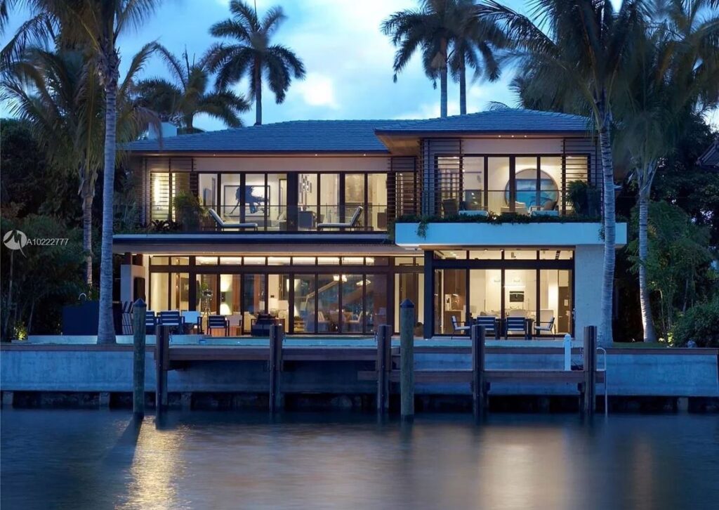 Miami Beach House On The Prestigious Sunset Islands For Sale At 199 M