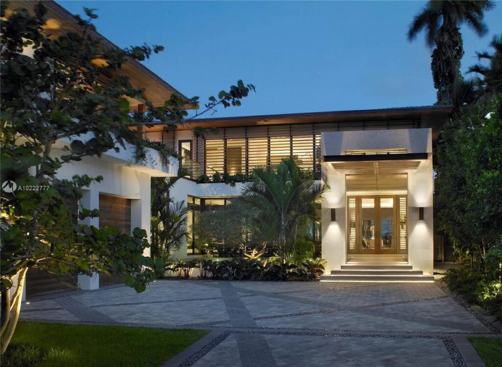 Miami Beach House On The Prestigious Sunset Islands For Sale At 199 M